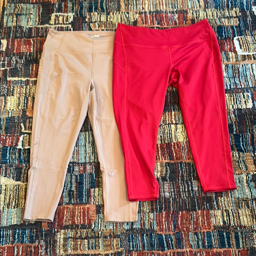 LIKE NEW- Bundle of 2 XL/1X Athletic leggings. Tek Gear & Z by Zella.